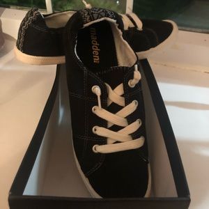 Brand new Madden sneakers size 9